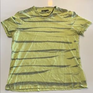 Kenneth Cole Green V-neck Tee Size Large